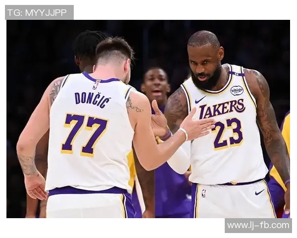 湖人对阵开拓者G4詹姆斯狂砍多少分助球队争取胜利